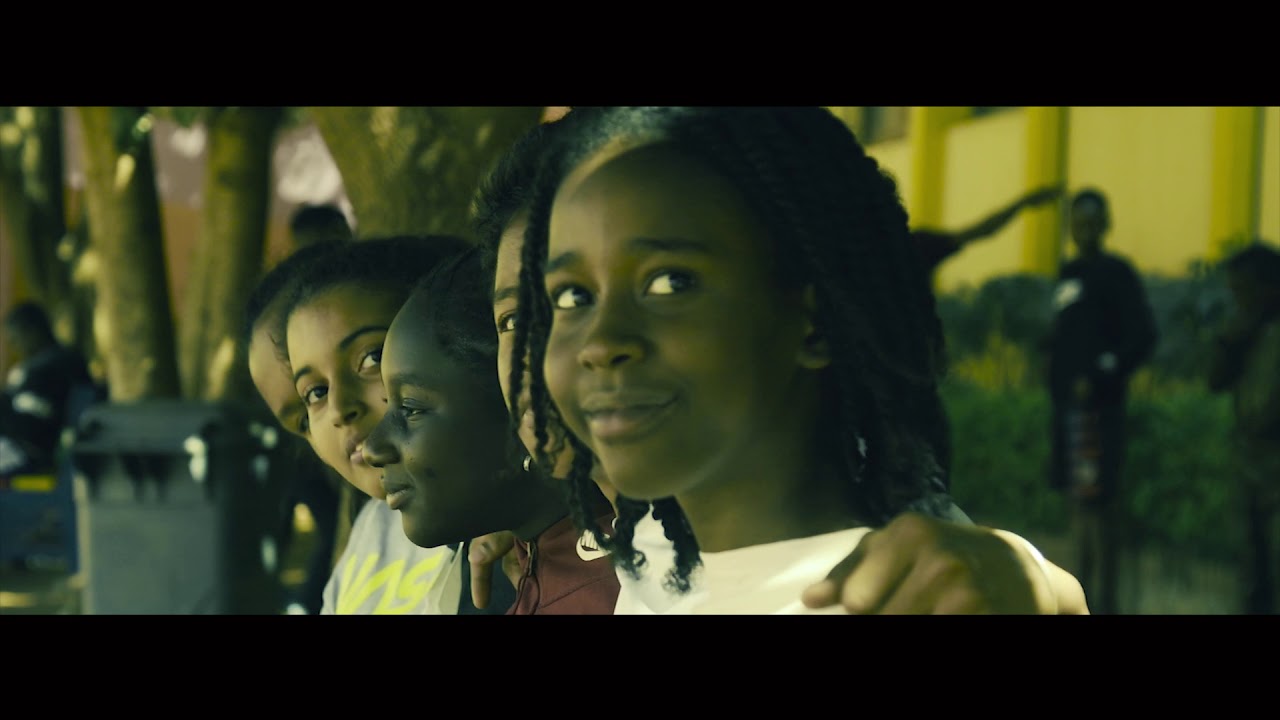 Tiken jah fakoly feat les élèves du groupe scolaire les Angelots