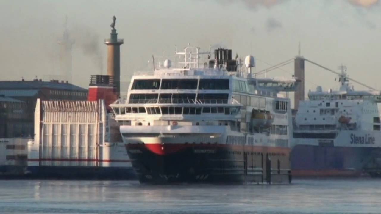 Hurtigrutens M/S Midnatsol i Göteborg