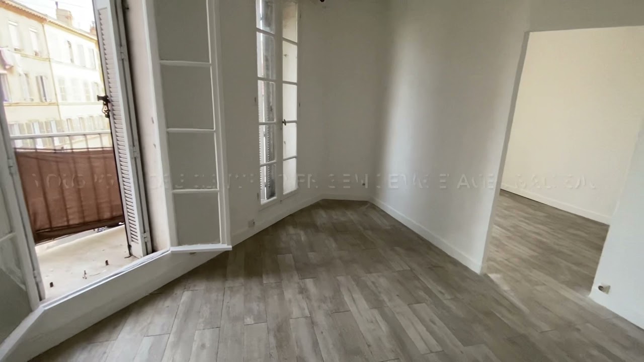 &Agrave; louer type 2. 13007 Marseille￼￼