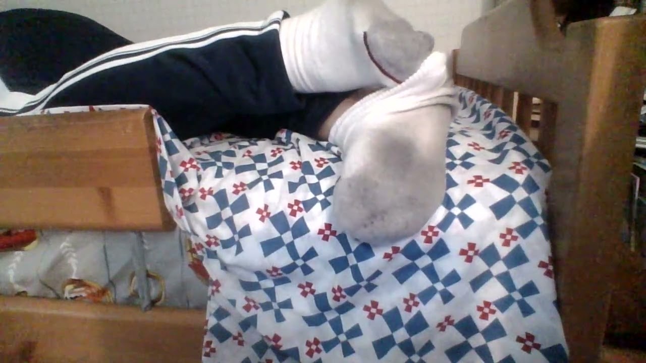 Watch my feet while I relax