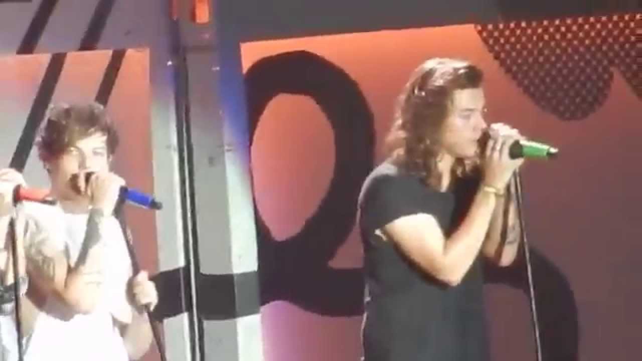 Little Things & Harry talking & Night Changes - Toronto 20/08/15