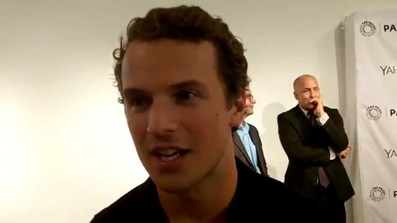 Freddie Stroma UnREAL Interview