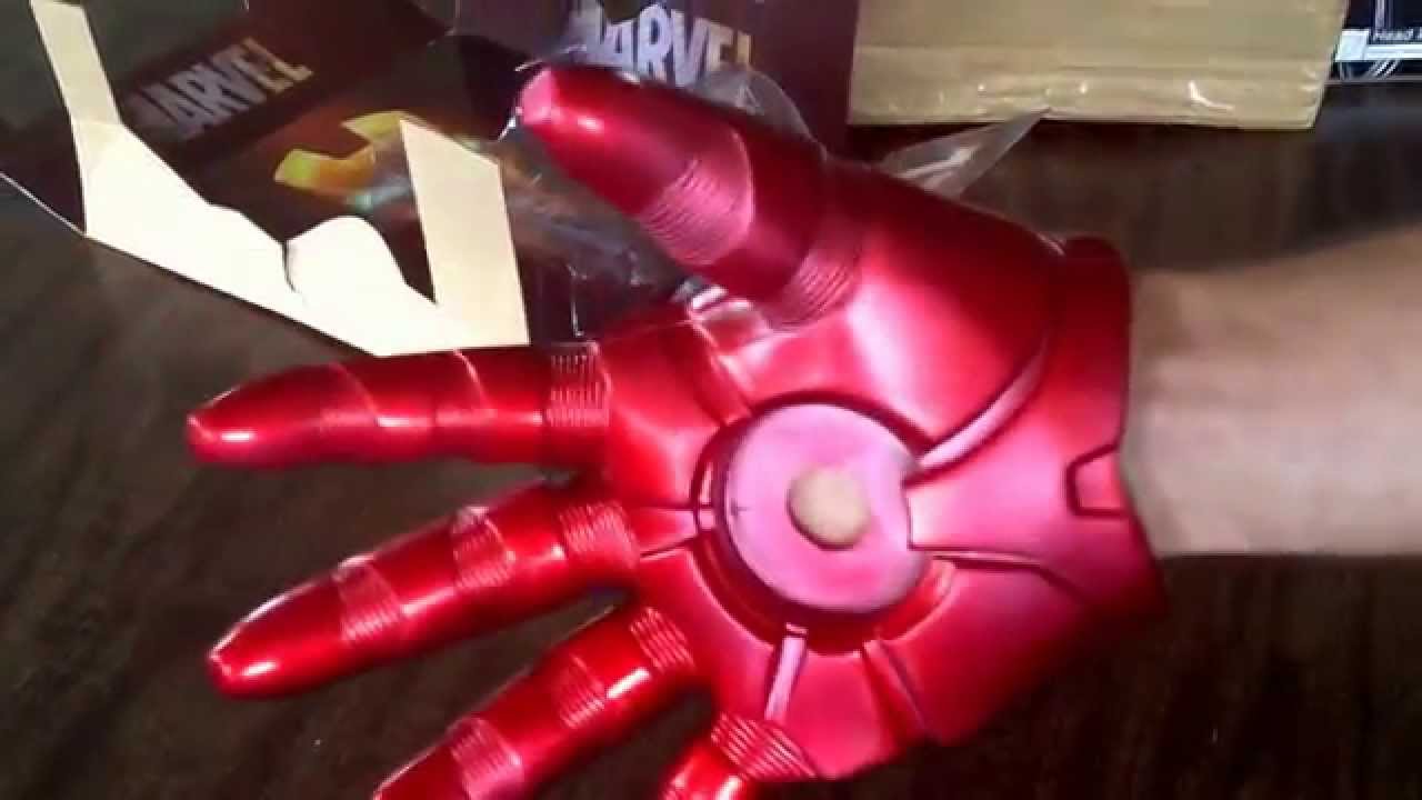 Iron Man Cosplay Repulsor Glove Replica (Unboxing and Review)