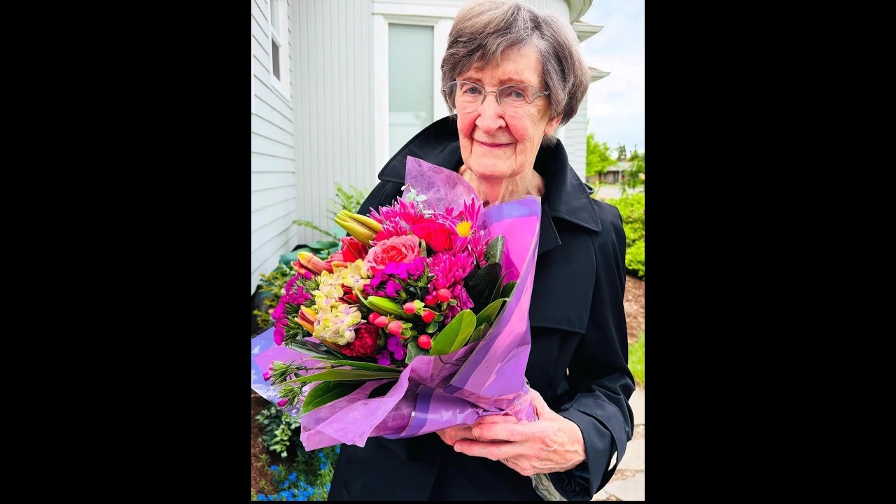 Memorial Service for Lola Mae Holt
