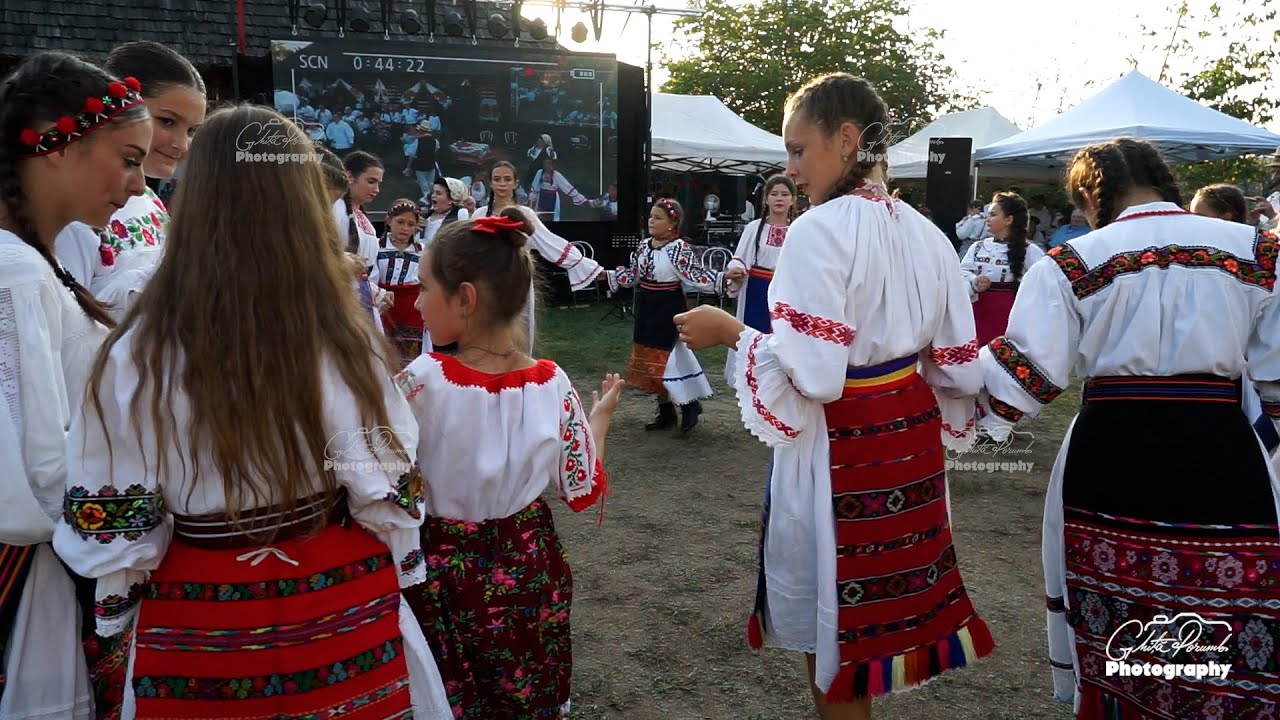 Tradiții din Țara Lăpușului: Acasă la Rogoz (Maramureș) - Muzică și Joc Străbun