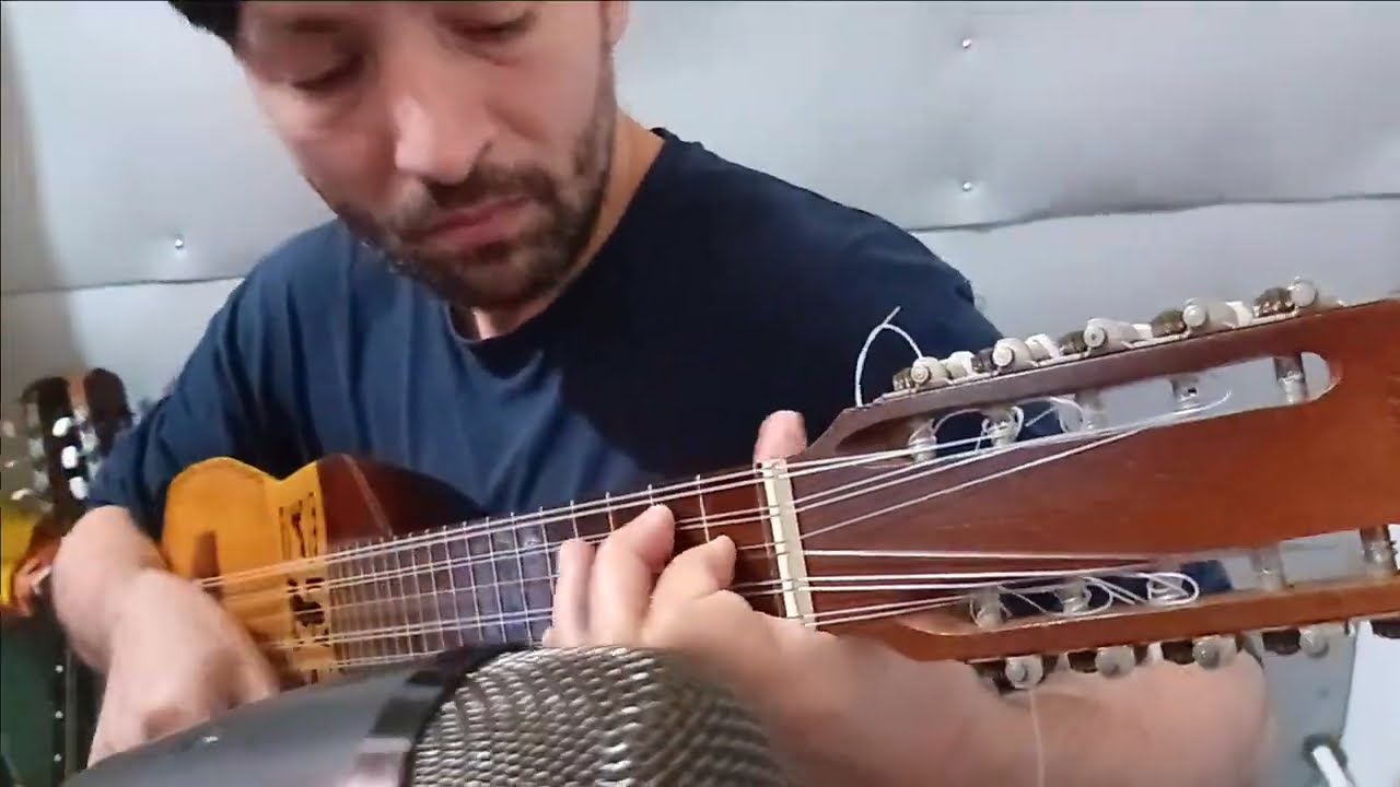 Anocheciendo (casi huayno)