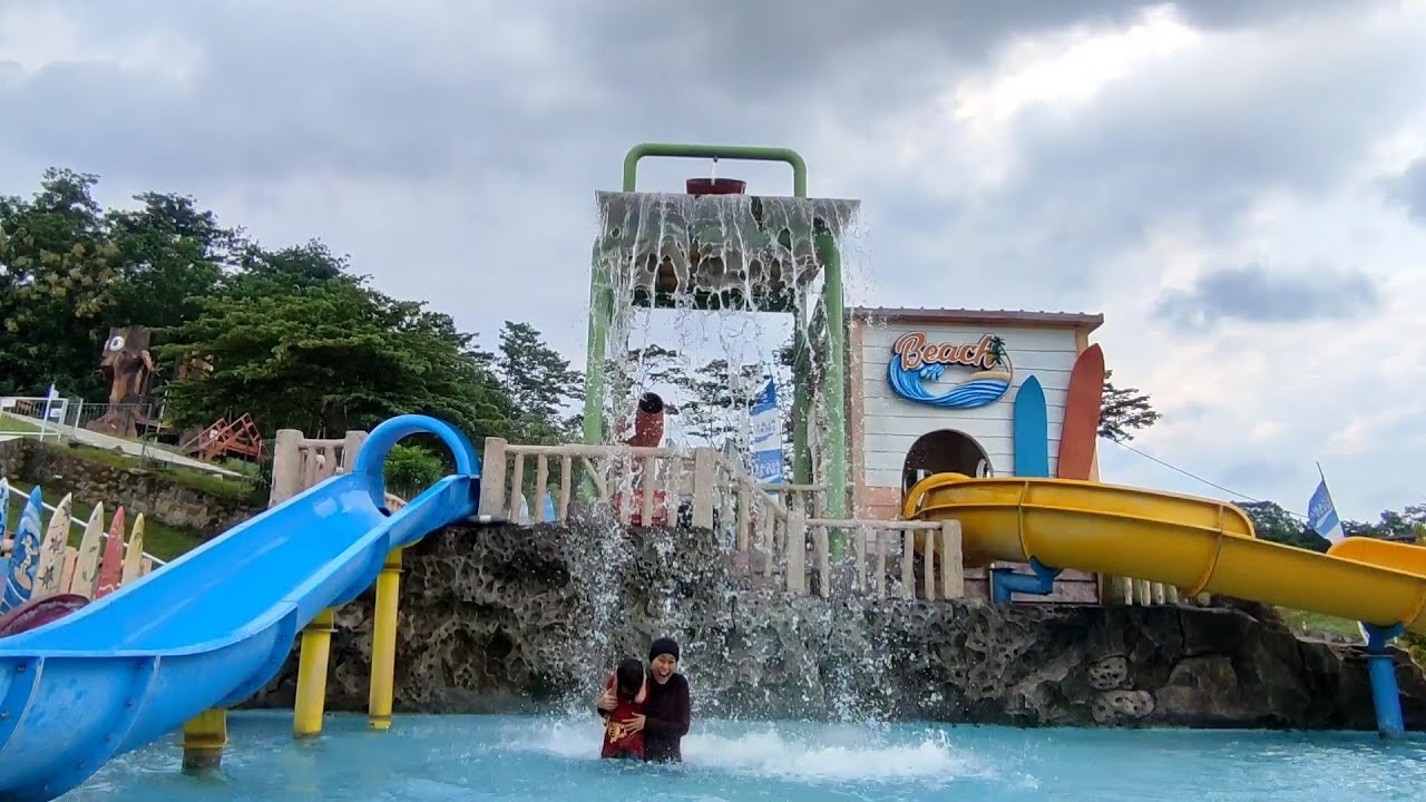 REVIEW Kolam Renang OMAH'E OPA WATERPARK || Satu-satunya Kolam Renang Ombak di Semarang