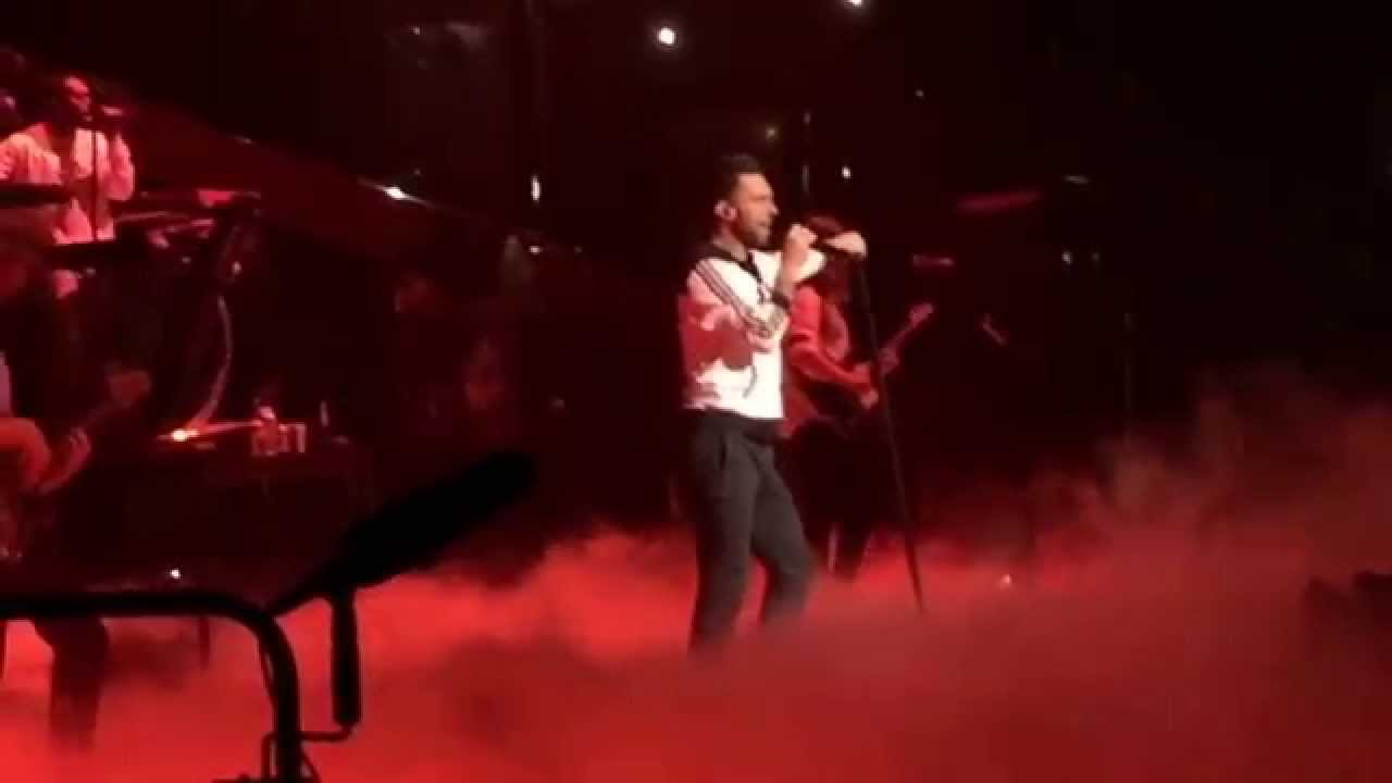 Animals - Maroon 5 Live Columbus OHIO March 11 2015