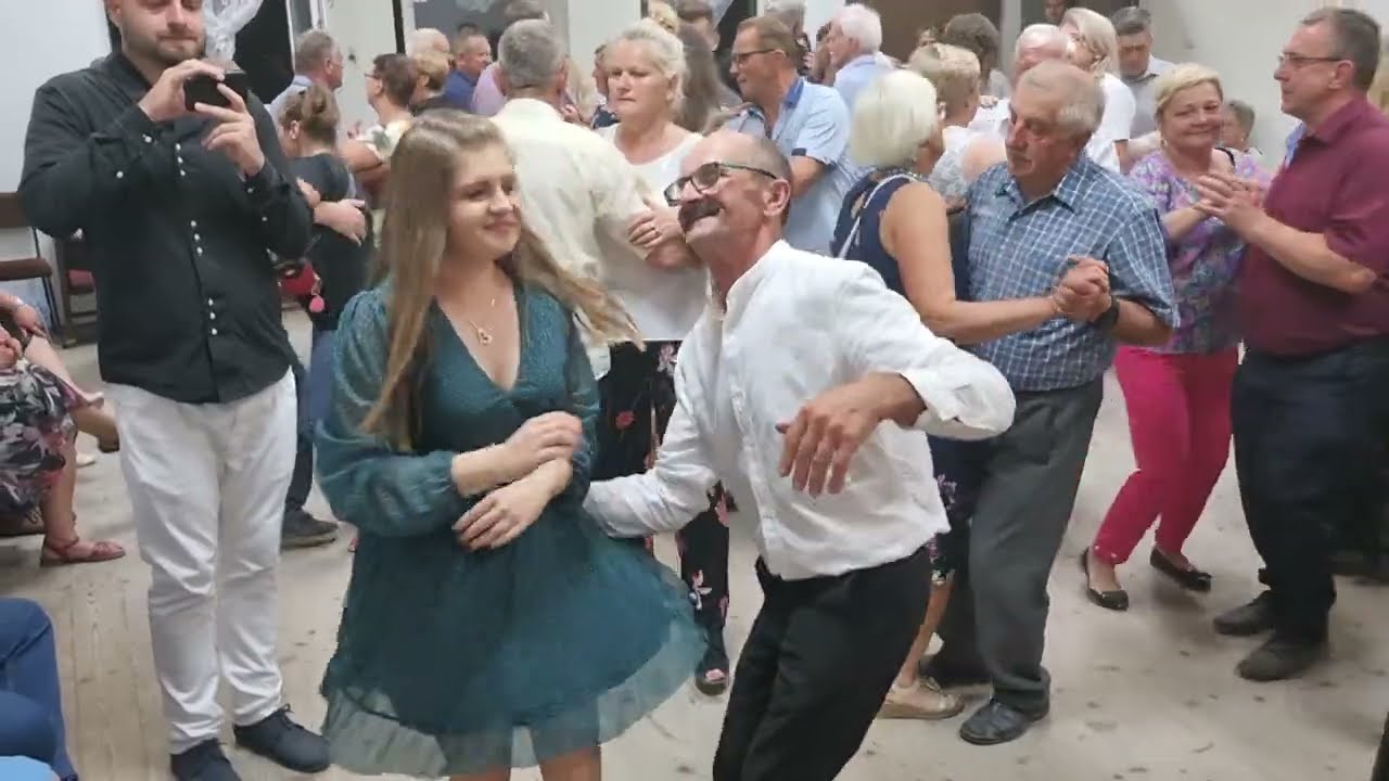 Energiczny kawałek na zabawie w Sycynie,KAPELA STĄPORKOWSKA W AKCJI.