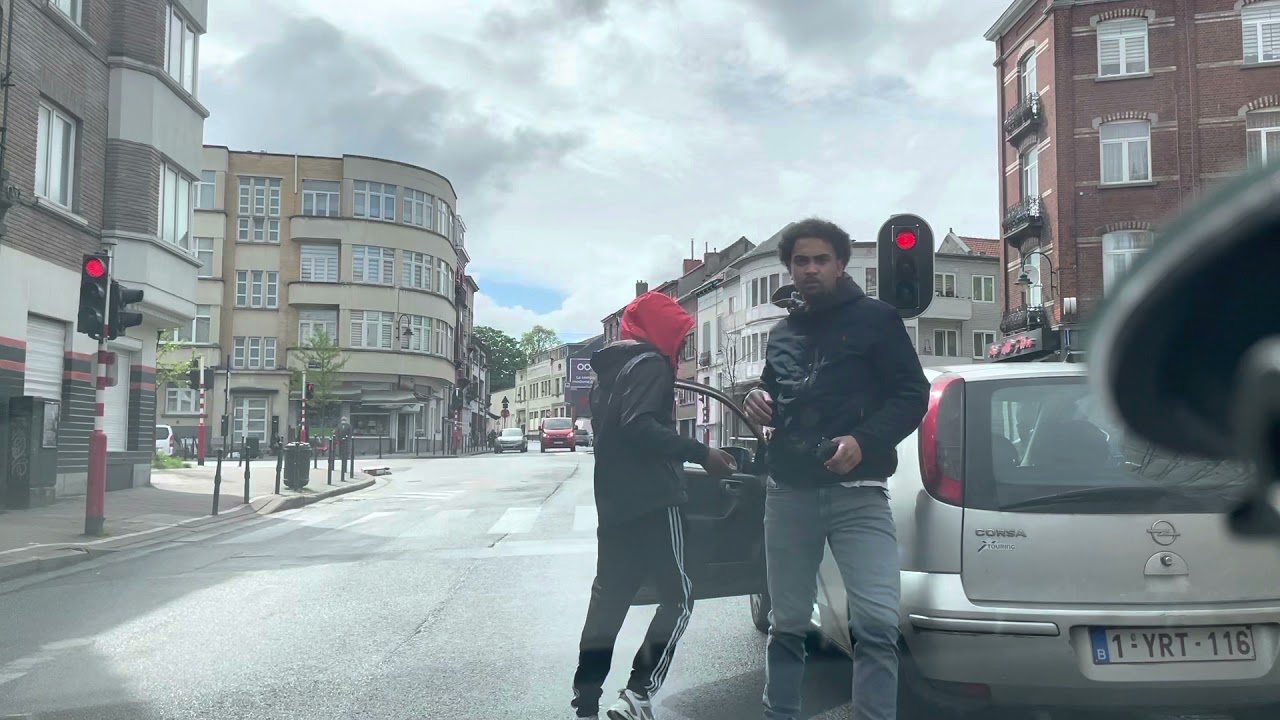 Visite de la place Émile bockstael à Bruxelles   زيارة ساحة إميل بوكستيل في بروكسل