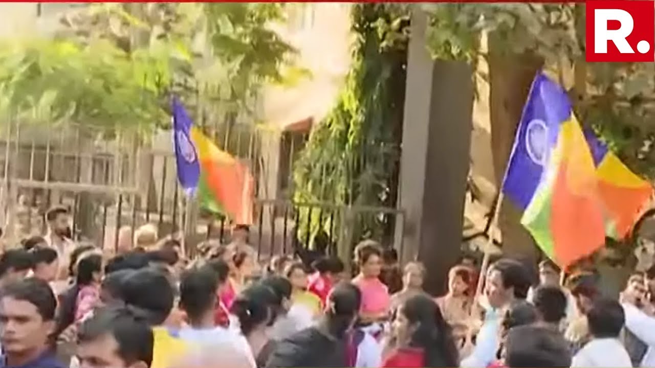 Protests Outside Mumbai's Nair Hospital Over Doctor Suicide