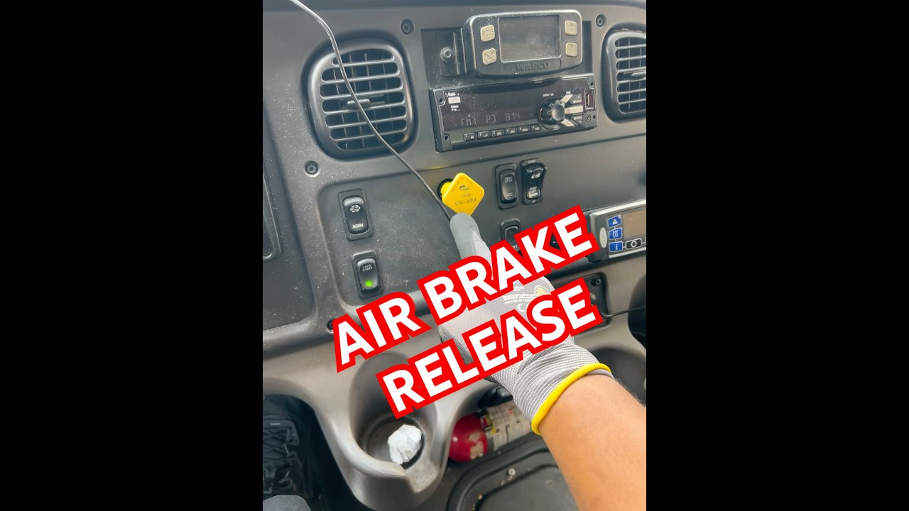 NON-CDL FREIGHTLINER BOX TRUCK: Air Brake & Suspension Height release! 