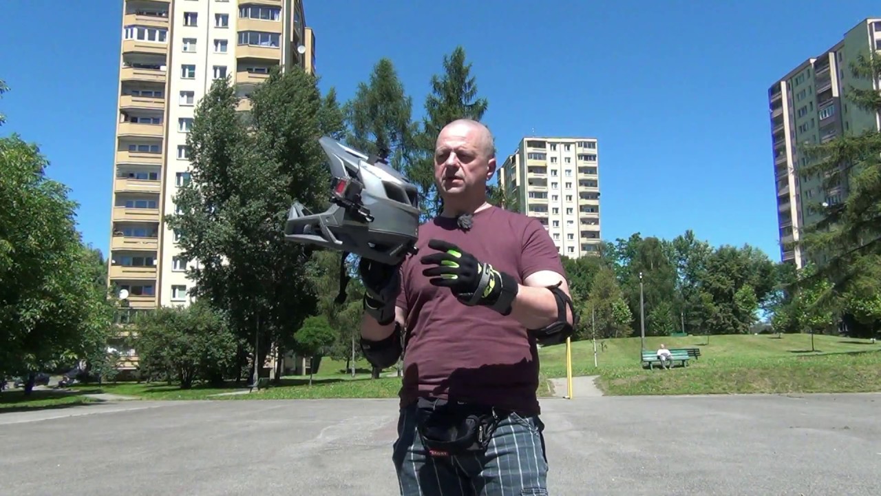 Elektrycznym monocyklem po Śr&oacute;dmieściu Krakowa