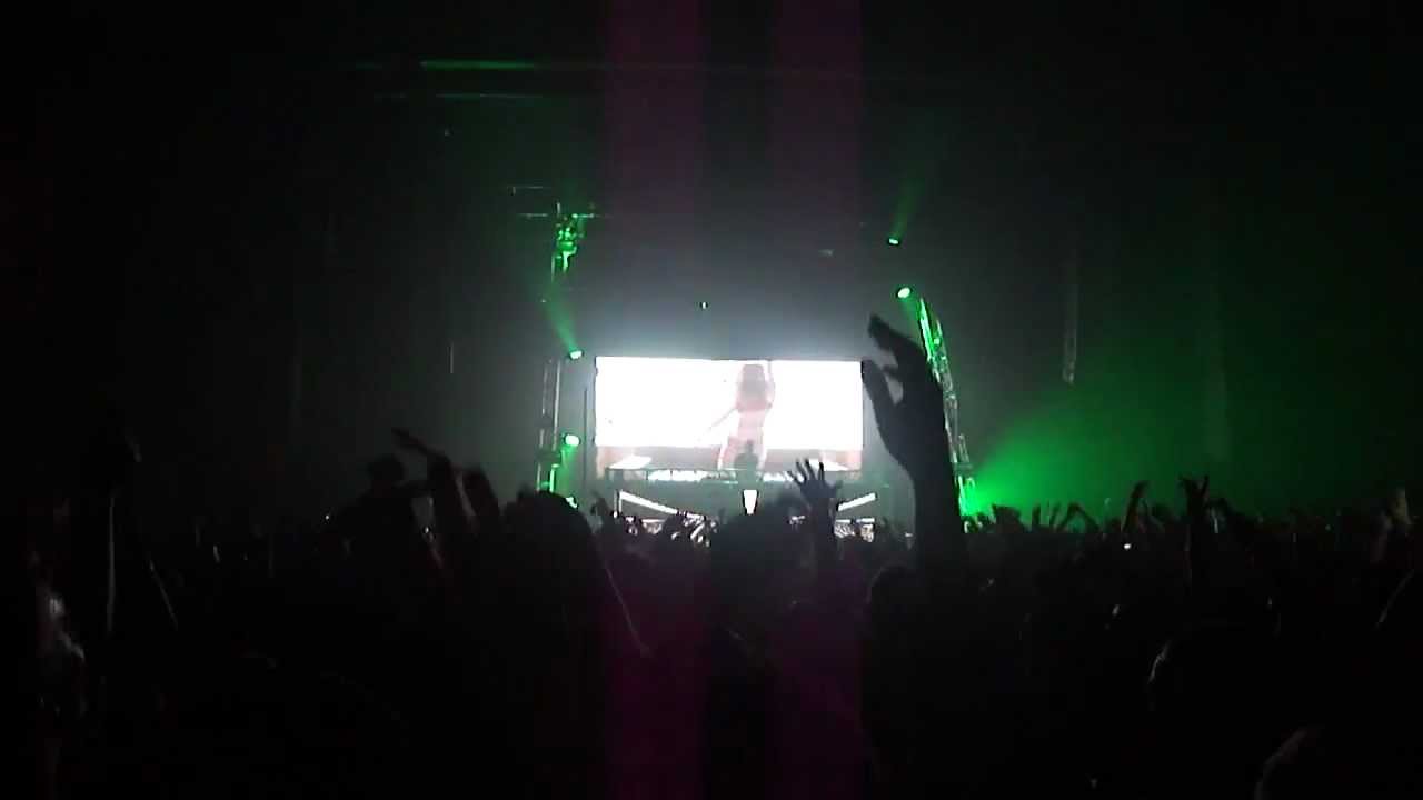 Calvin Harris Intro @ Congress Theater in Chicago, IL; 3/17/12