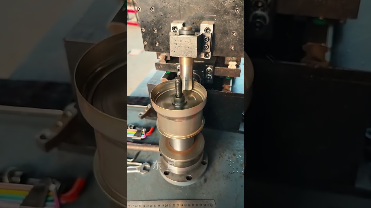 Stainless steel tube flanging  flanging machine flanging machine dongsheng manufacturing.