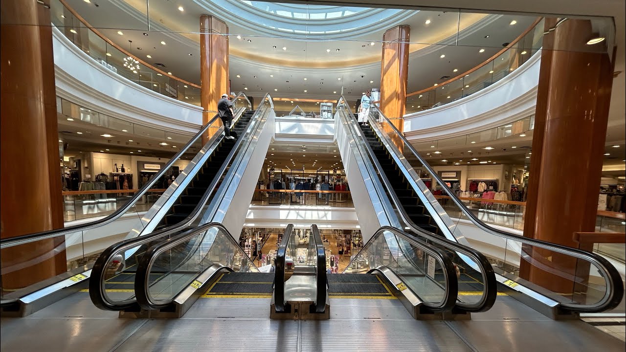 Montgomery Twinkie-M Escalators At Macy*s Saint Louis Galleria In Richmond Heights, MO