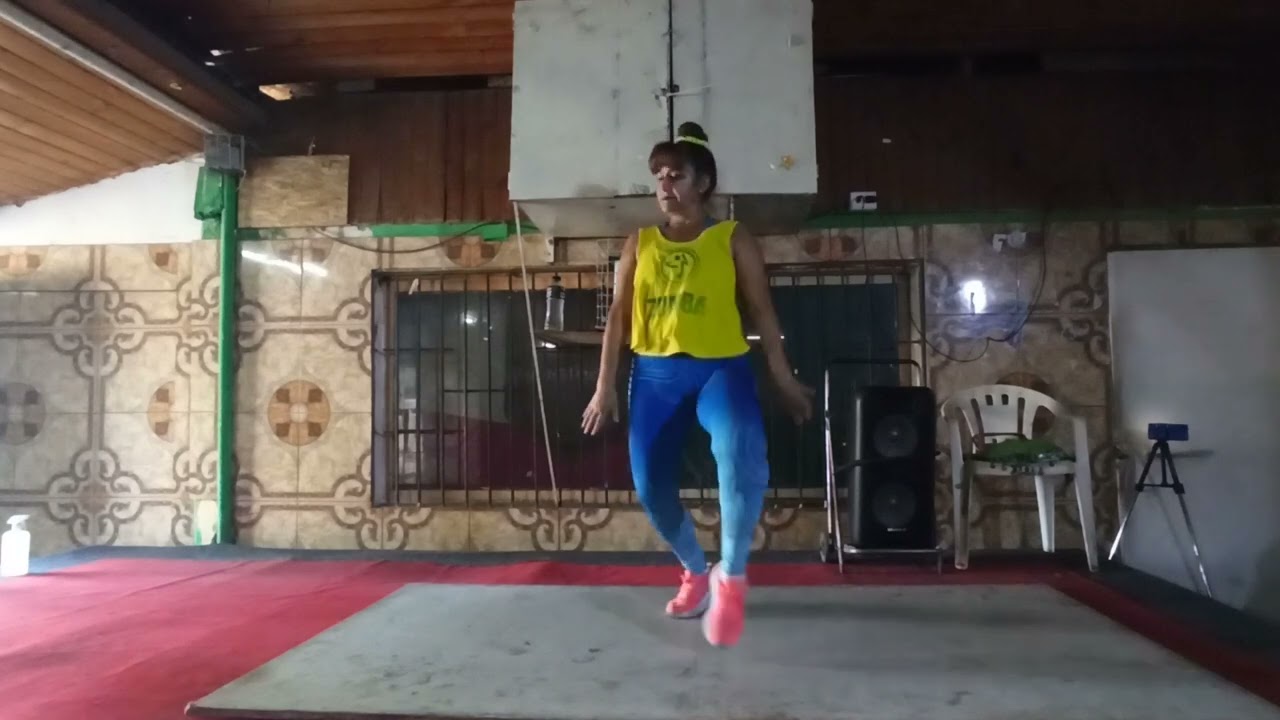 Baile entretenido 13a  Viernes 9 de Diciembre 2022 profesora Angela Sierra Club 120  lo espejo