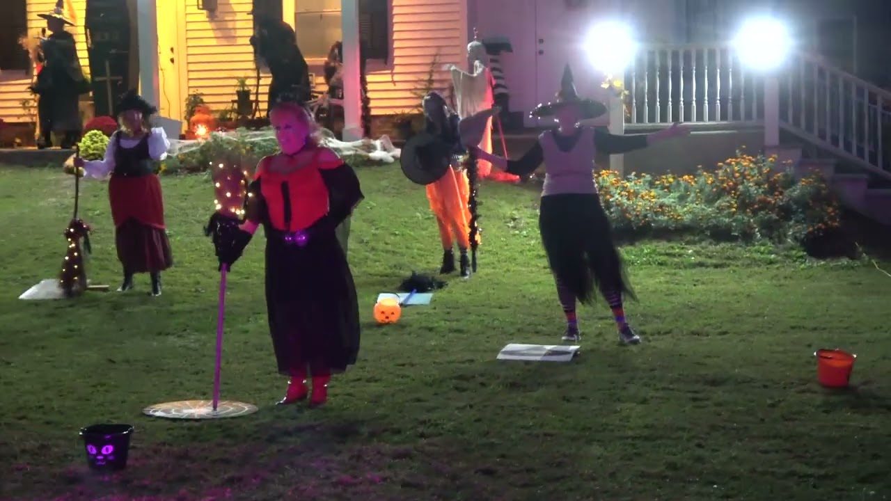 Witches' introduction and second show