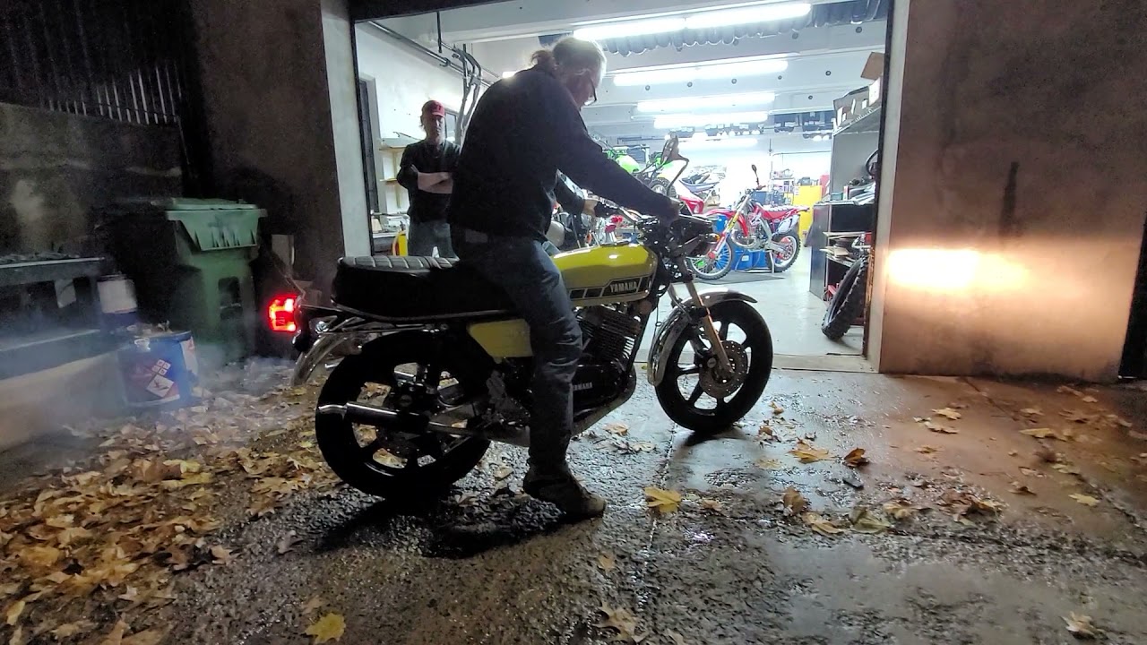 ЭТО ЛУЧШИЙ YAMAHA RD400, ОСТАЛСЯ В США? 42 МИЛИ И МНОГО ОБНОВЛЕНИЙ!