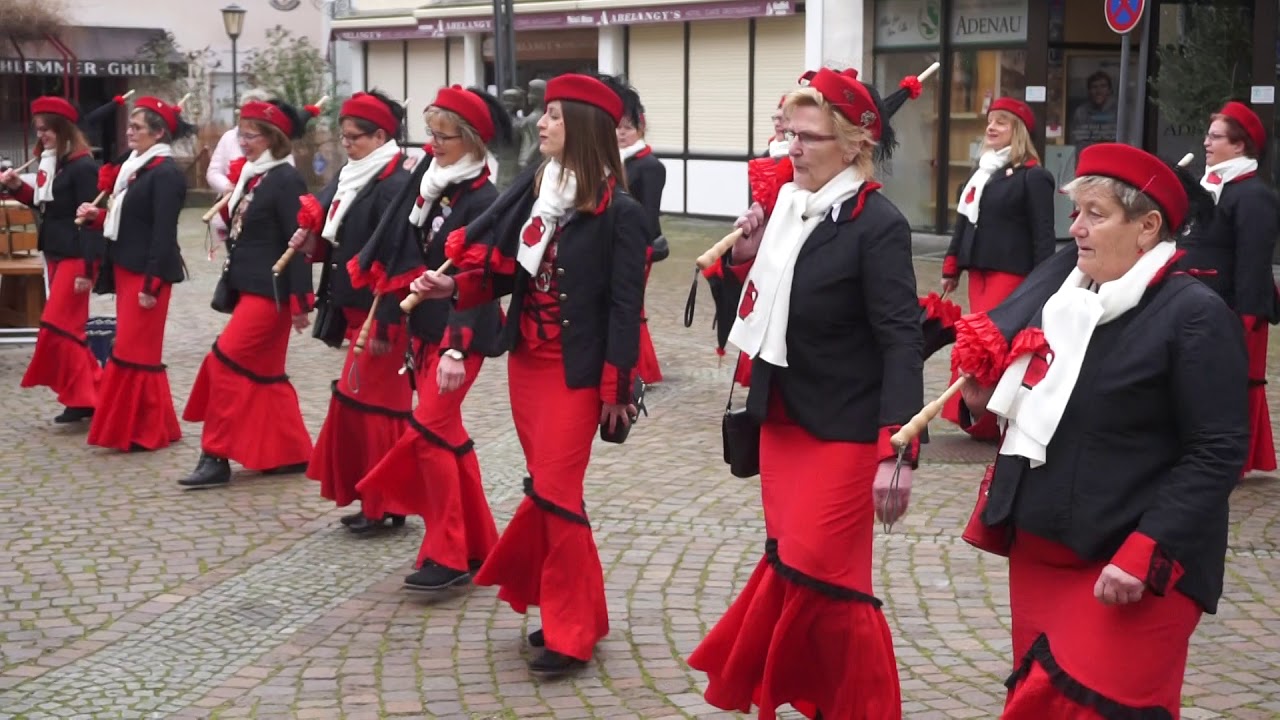 RHEINSICHTEN: 90 Jahre Damenkomitee Mokkak&auml;nnchen Bad H&ouml;nningen
