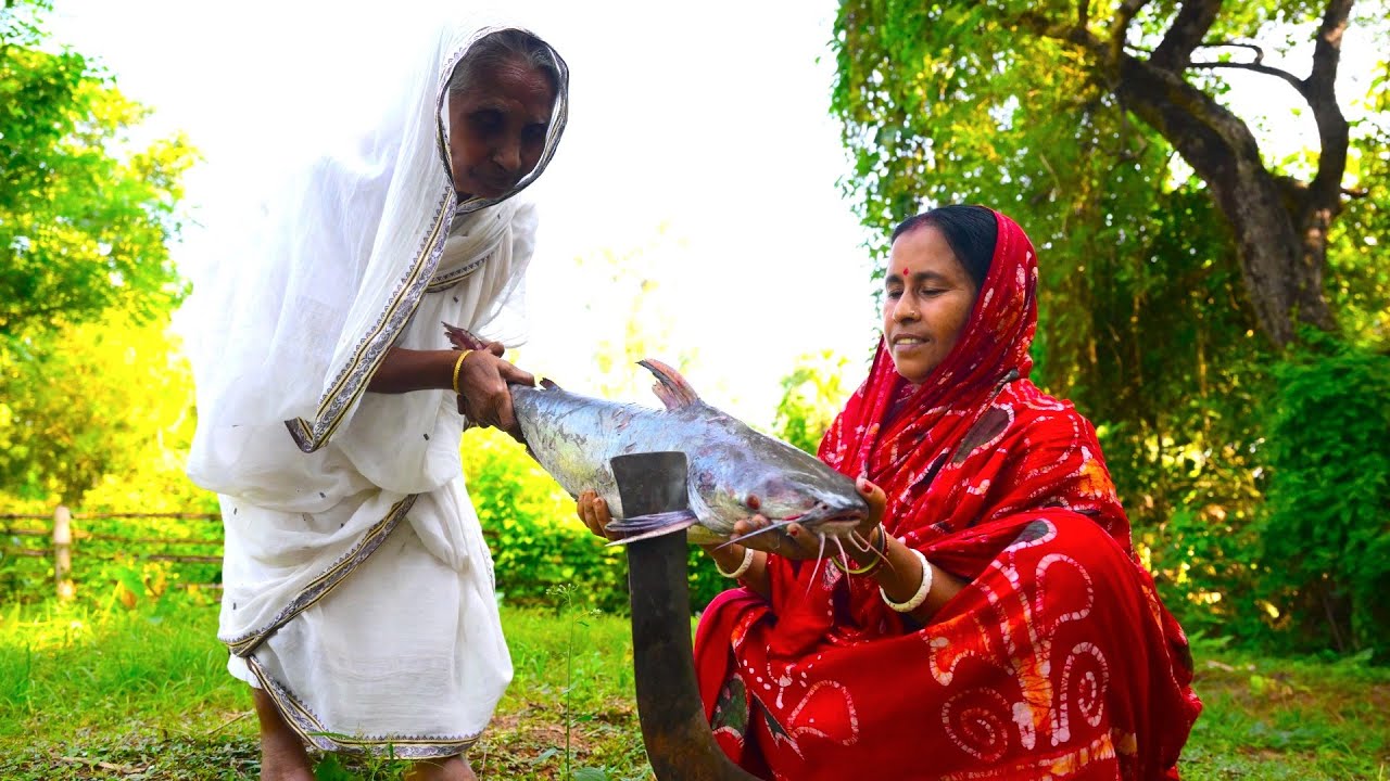 5kg River Tangra fish Cutting and Cooking | Chal Tangra fish recipe by our Grandmother | villfood