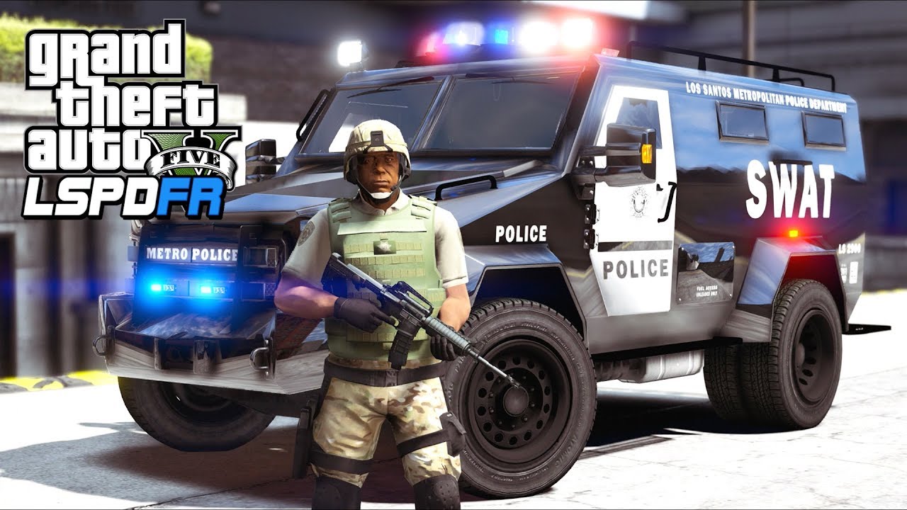 Спецназ преследует вооруженных подозреваемых в GTA 5!!