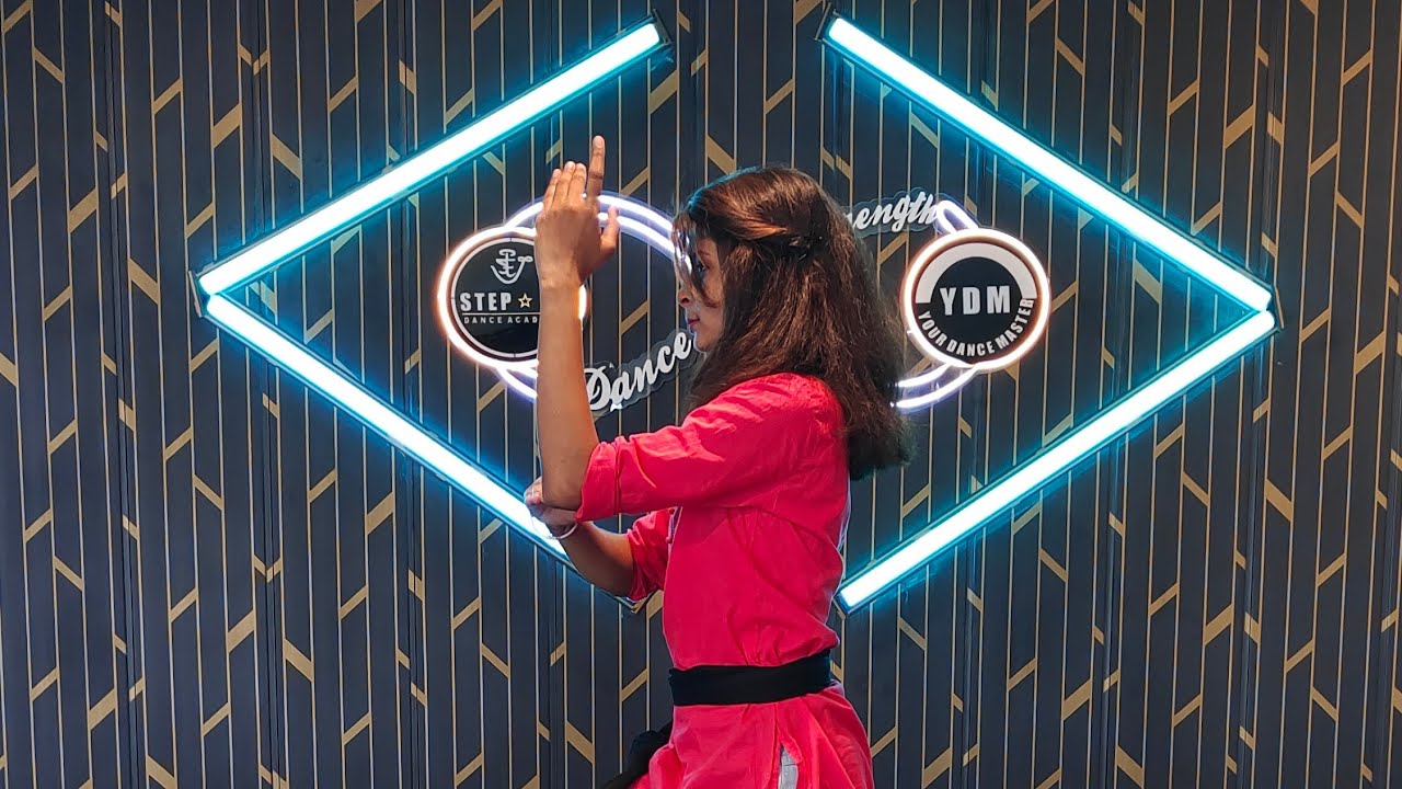 Khadke Glassy | Yo Yo Honey Singh | Ft. Sakshi Yadav | YDM Choreography|Step Up Student Zone|#shorts