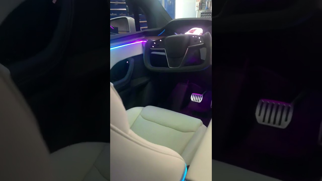 Tesla Model X ambient lighting !!