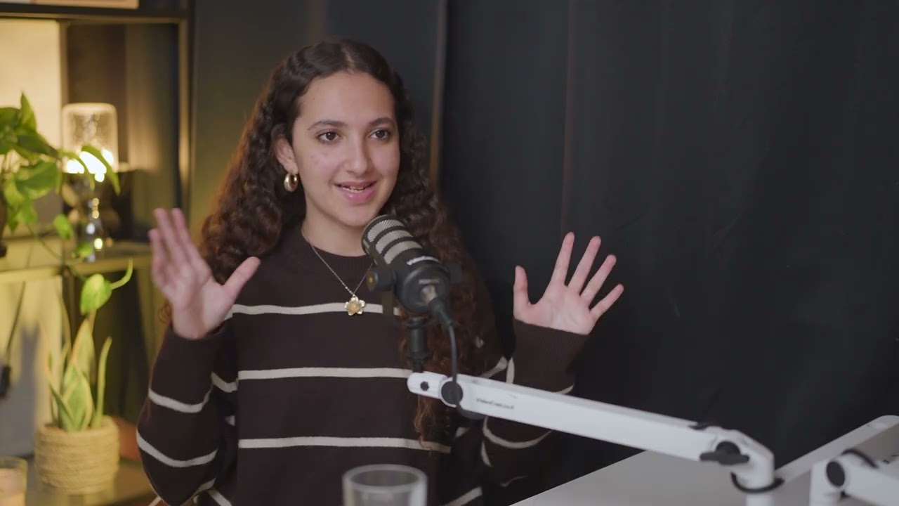 שומעים רגע?! פרק 3 עם עדי שרעבי אחייניתם של יוסי ואלי שרעבי ז״ל – על סיפורה
