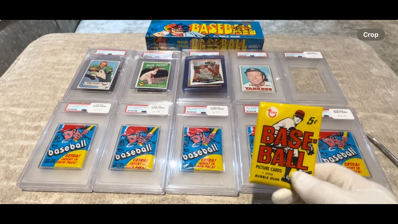 Открыта восковая упаковка бейсбольных карточек Topps 1968 года, затем моя коробка BBCE 1972 года,...