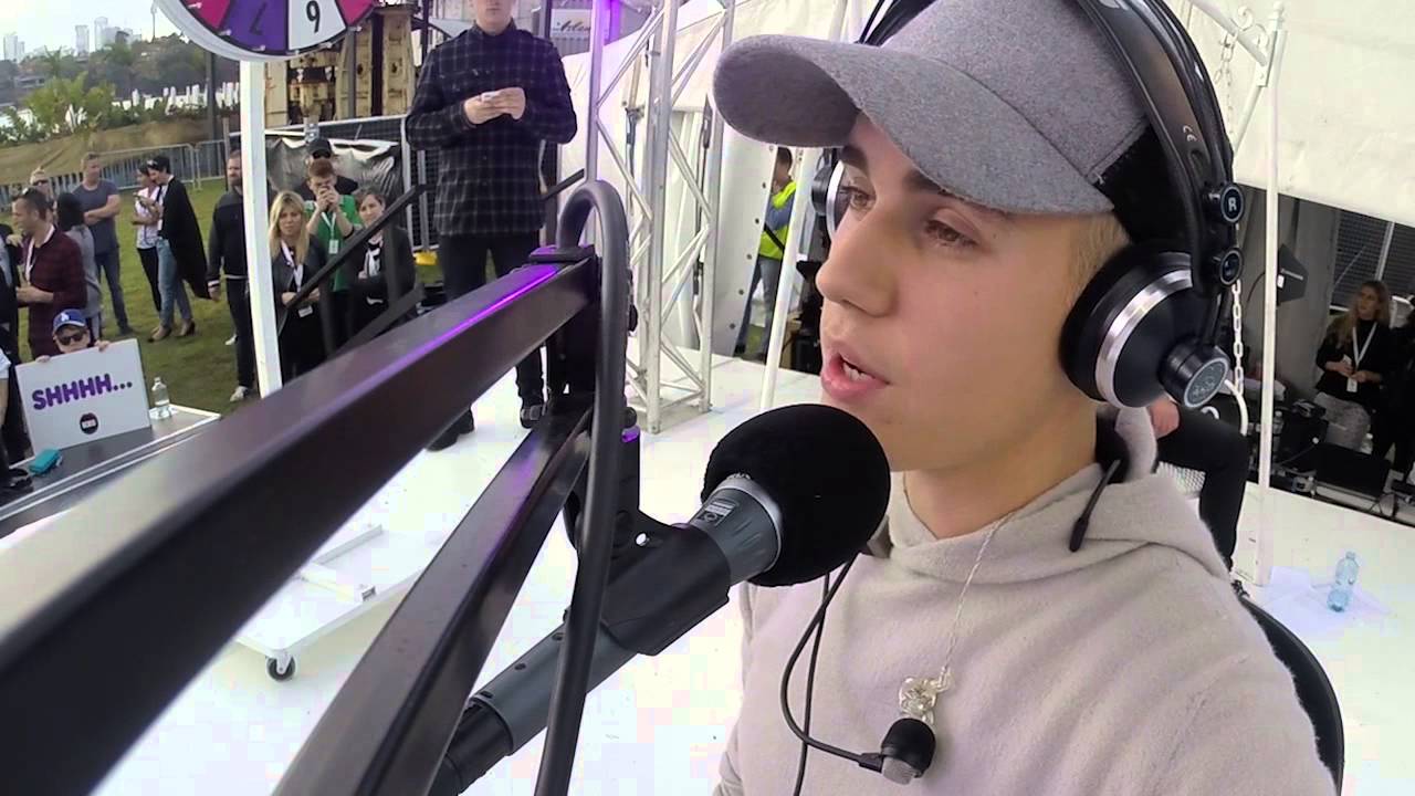 Justin Bieber on #BieberIsland - Relationships, Kanye & 1D Same Release Date