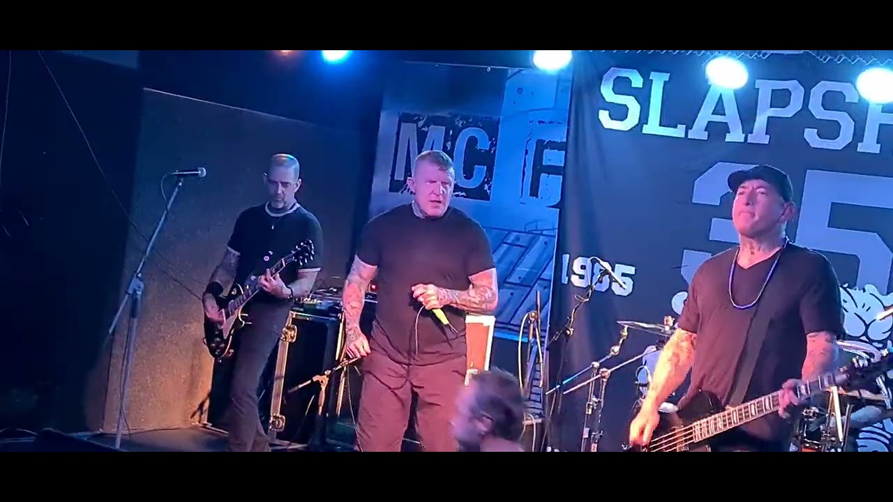 SLAPSHOT MC Fabrika Budweis