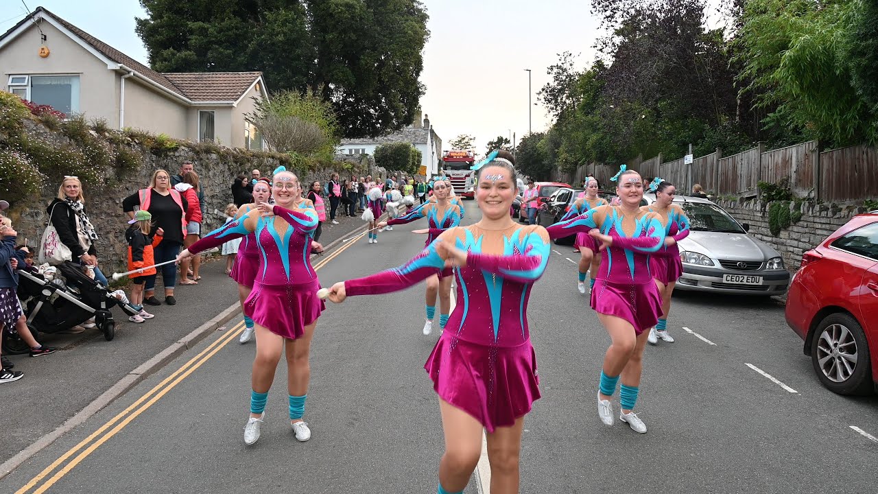 Lyme Regis Carnival Procession 2023