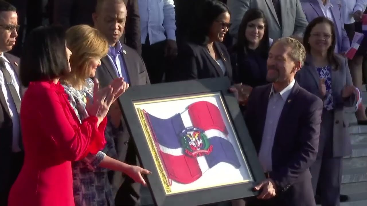 Acto en Homenaje a La Bandera Nacional.