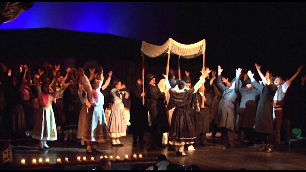 Scripcarul pe acoperis / trailer - Teatrul Regina Maria, Oradea