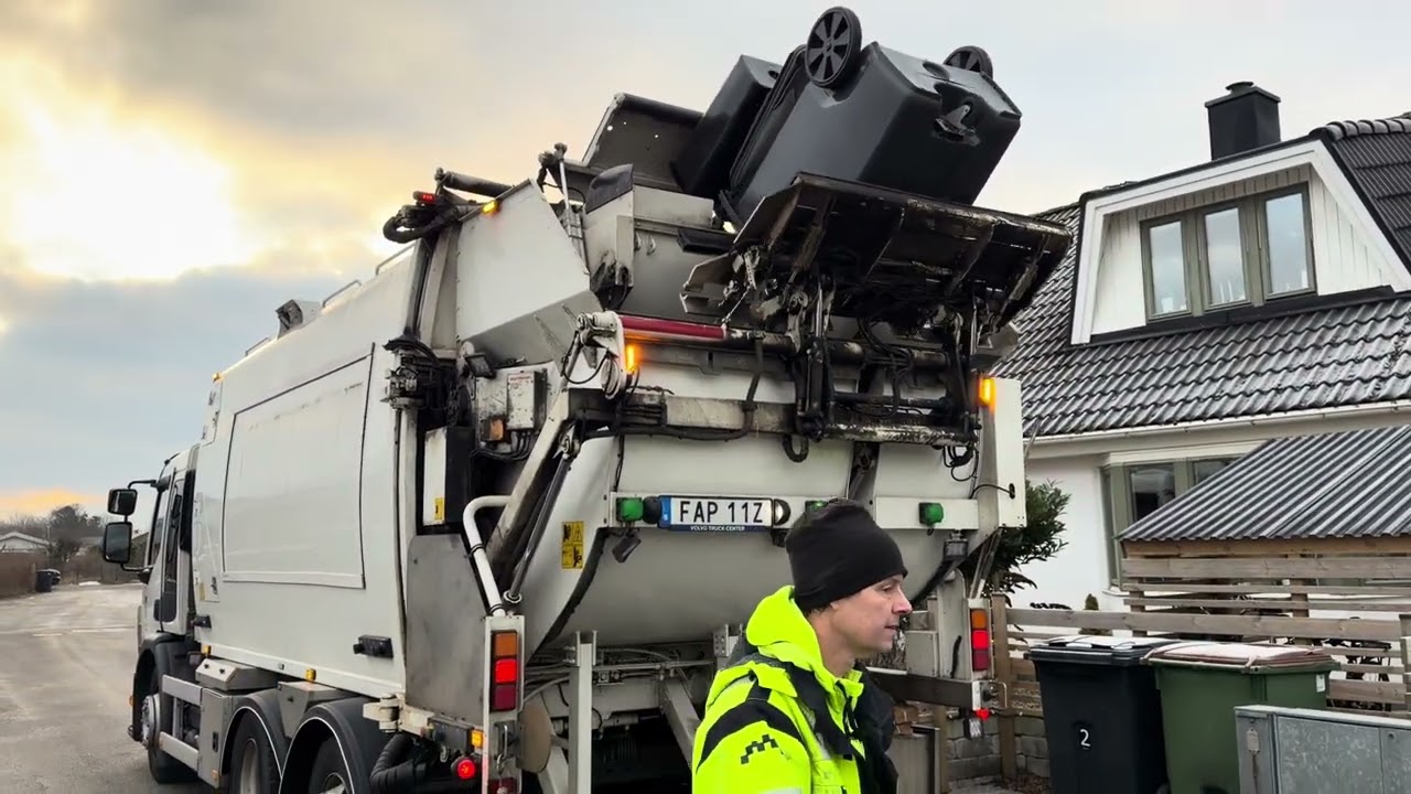 Quattro Select. Tømming av beholder med 4 kammer. Trelleborg kommune, Sverige