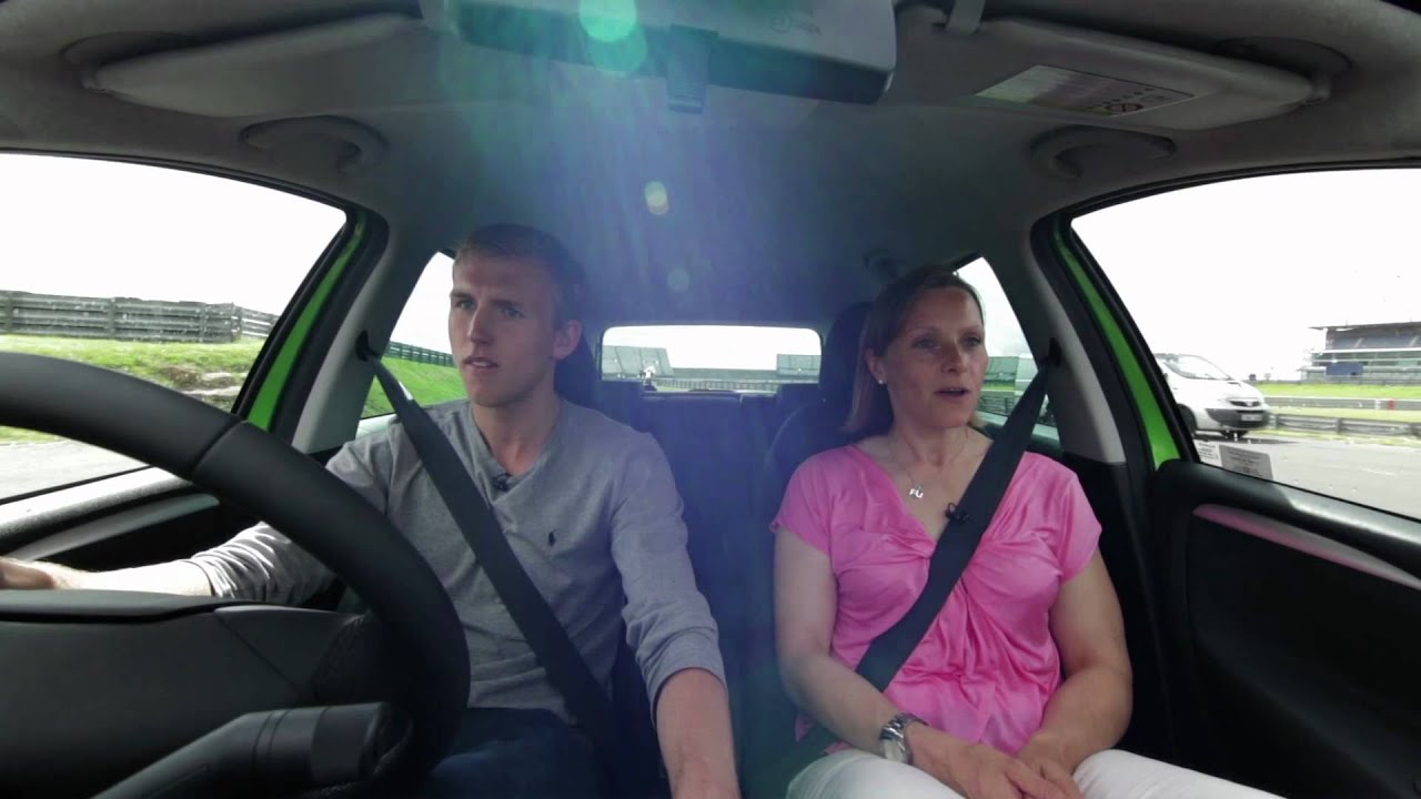 Fiat Punto: The Real World Driving School - Extreme Weather