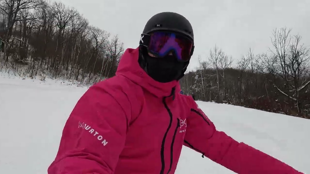 Shredding the 2026 Burton Custom in Very Berry Pink!