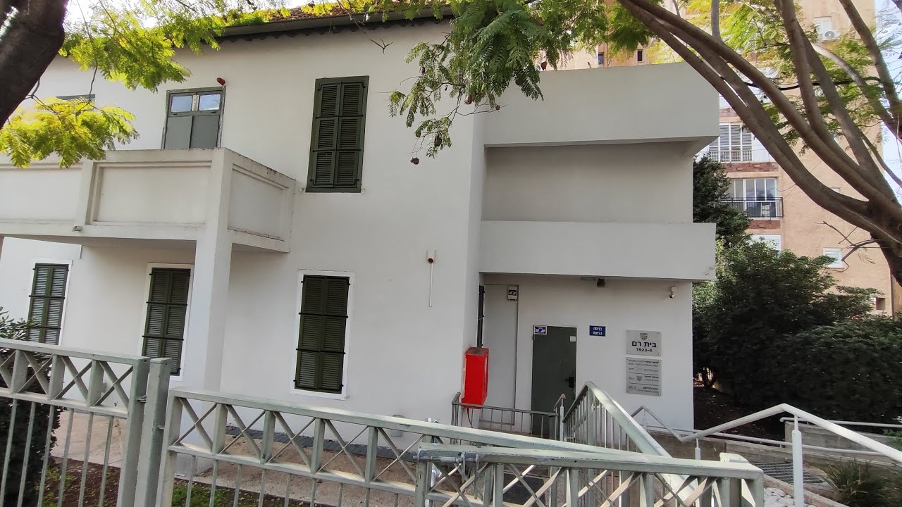 רחוב אחד העם הרחוב בו אני גרה