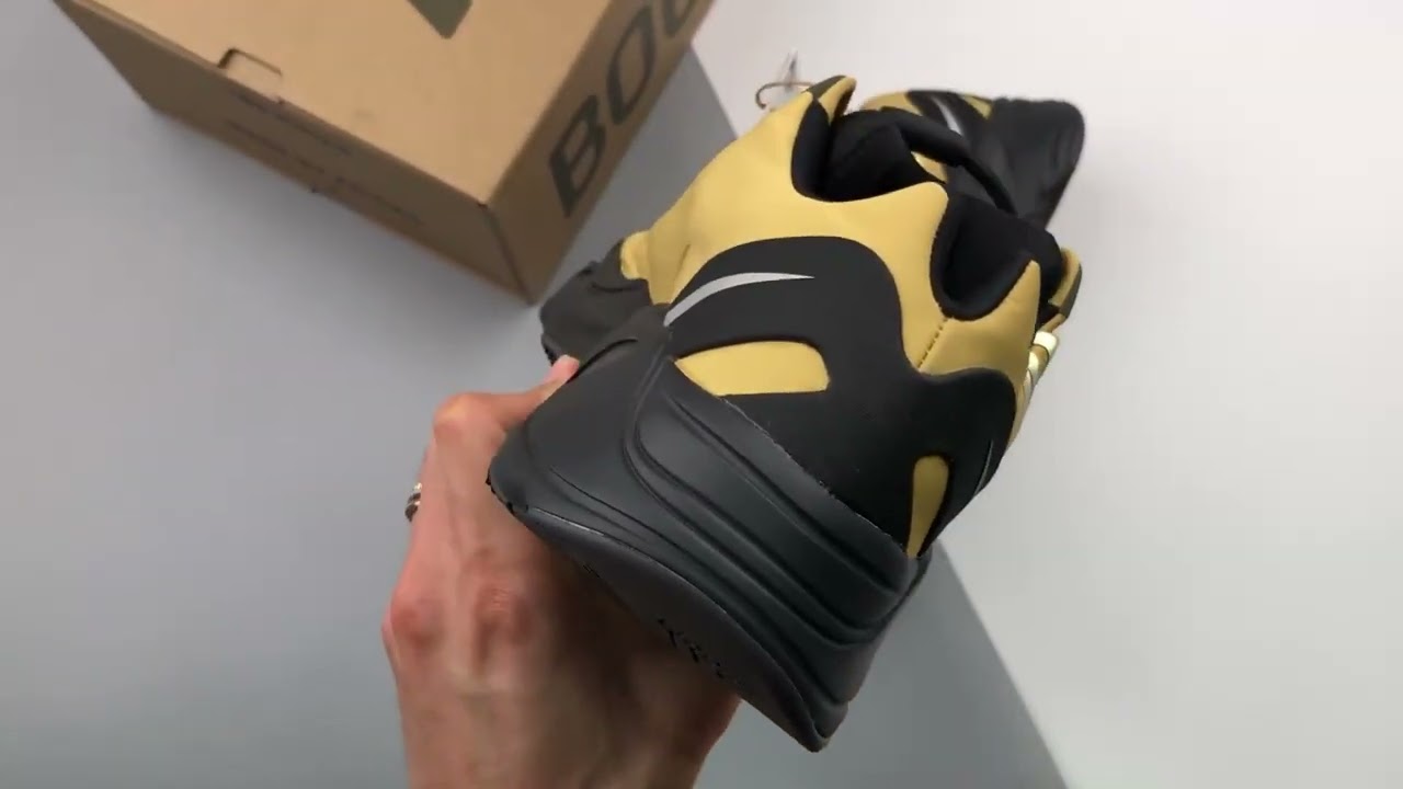 Yeezy Boost 700 MNVN 'Honey Flux' GZ0717