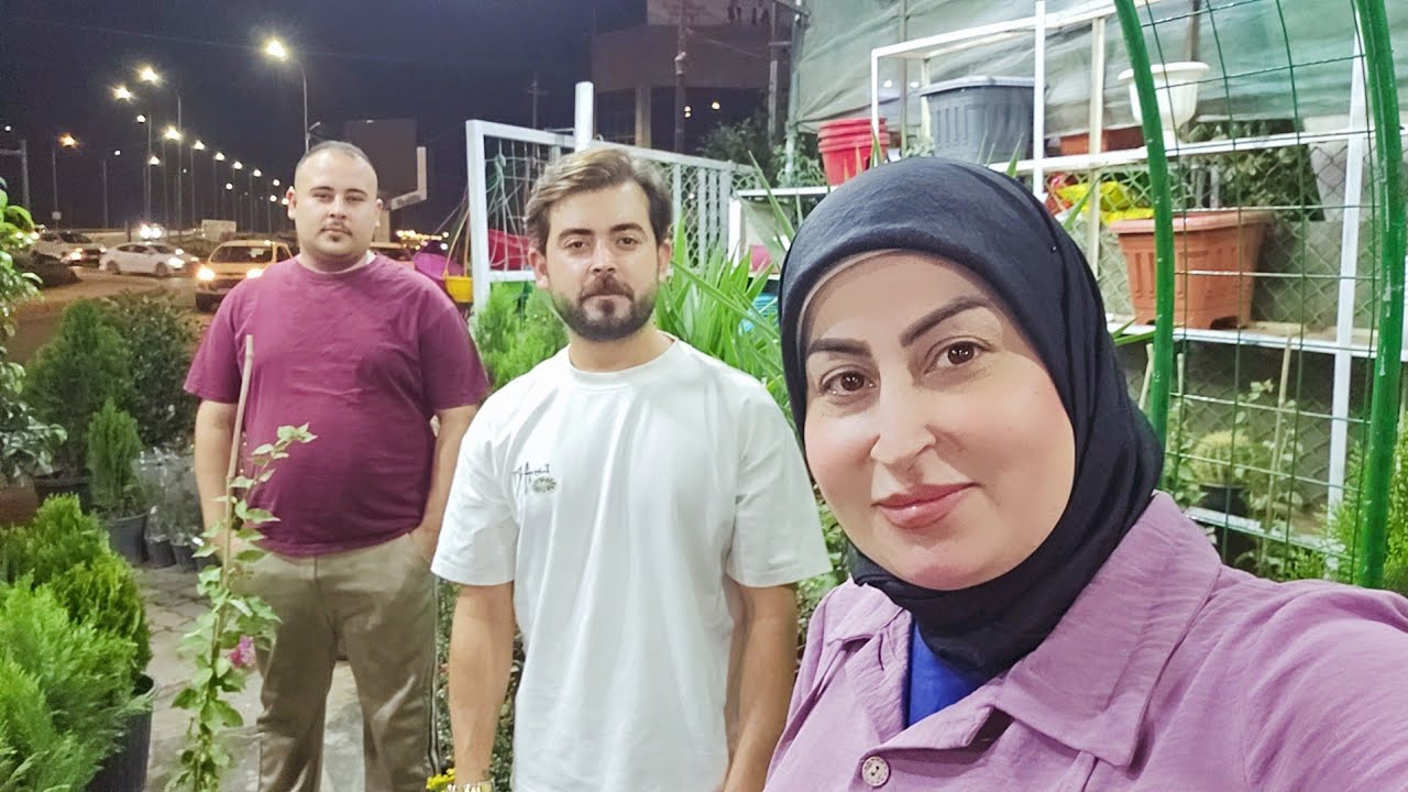 اخذوني اولادي سفره بس اني وياهم علي اخذ هدايه لخواته