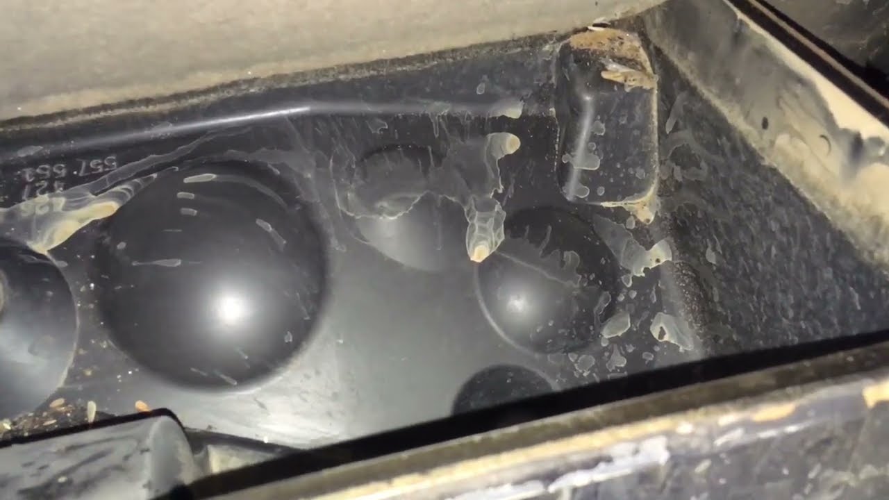DOES DUST PASS THROUGH THE K&N FILTER - THEN LETS CHECK TOYOTA GENUINE From same trip....