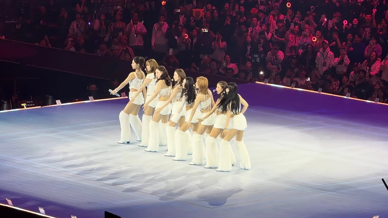 TWICE 트와이스 “THIS IS FOR” LIVE @ Hamilton, Canada (4K60) 260307 Day 1