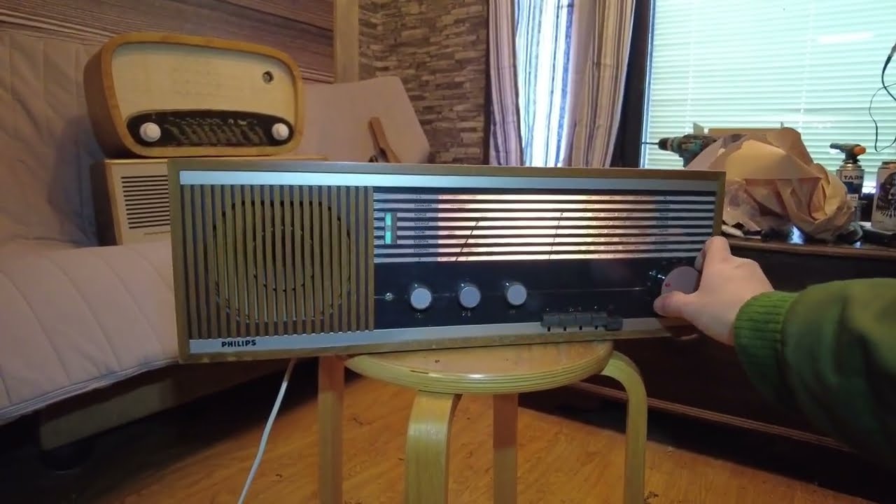 Philips B4S51A Putkiradio