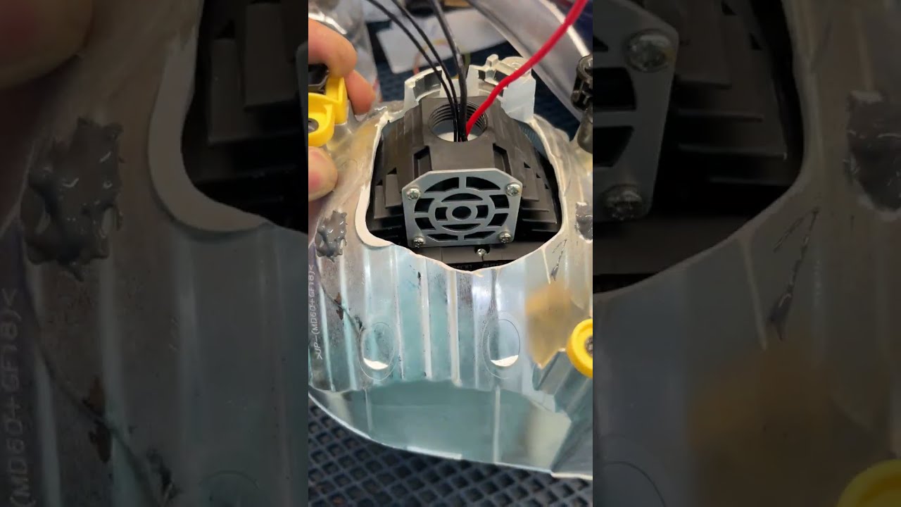 KIA Rio установка светодиодных линз Technik Division 3
