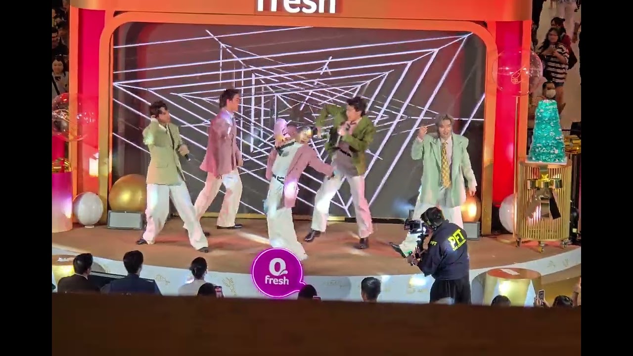หูดับ (Who Says) - LYKN @ QFresh 8th Year Sealabration