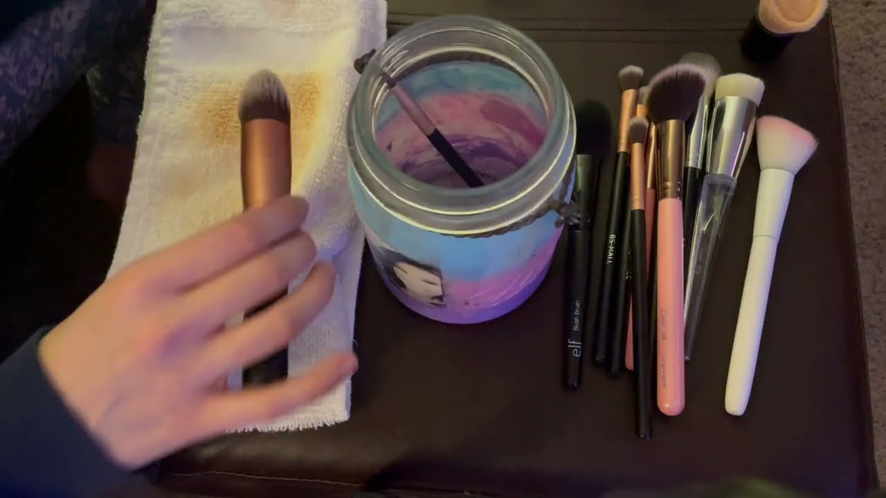 Unintentional ASMR | Cleaning Make Up Brushes | NO TAPPING or TALKING