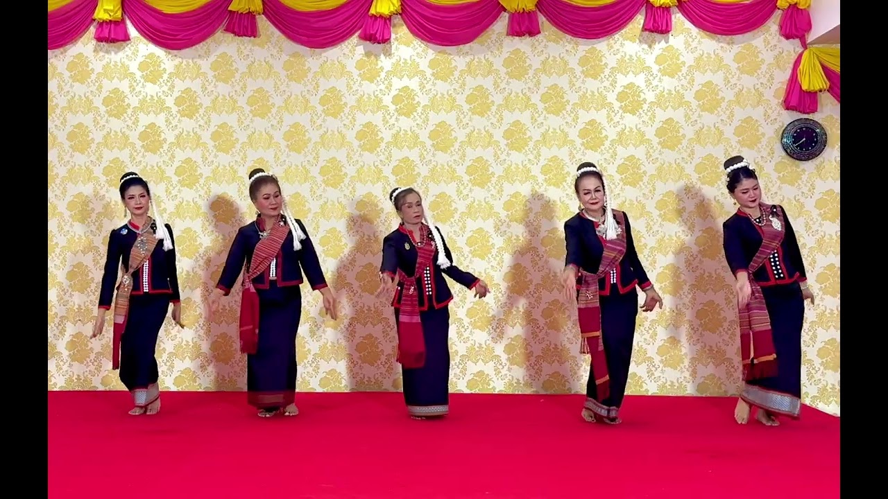 ท่าฟ้อนลำภูไทอาลัยพระแม่ฟ้า | ชมรมคนรักพระธาตุเชิงชุม