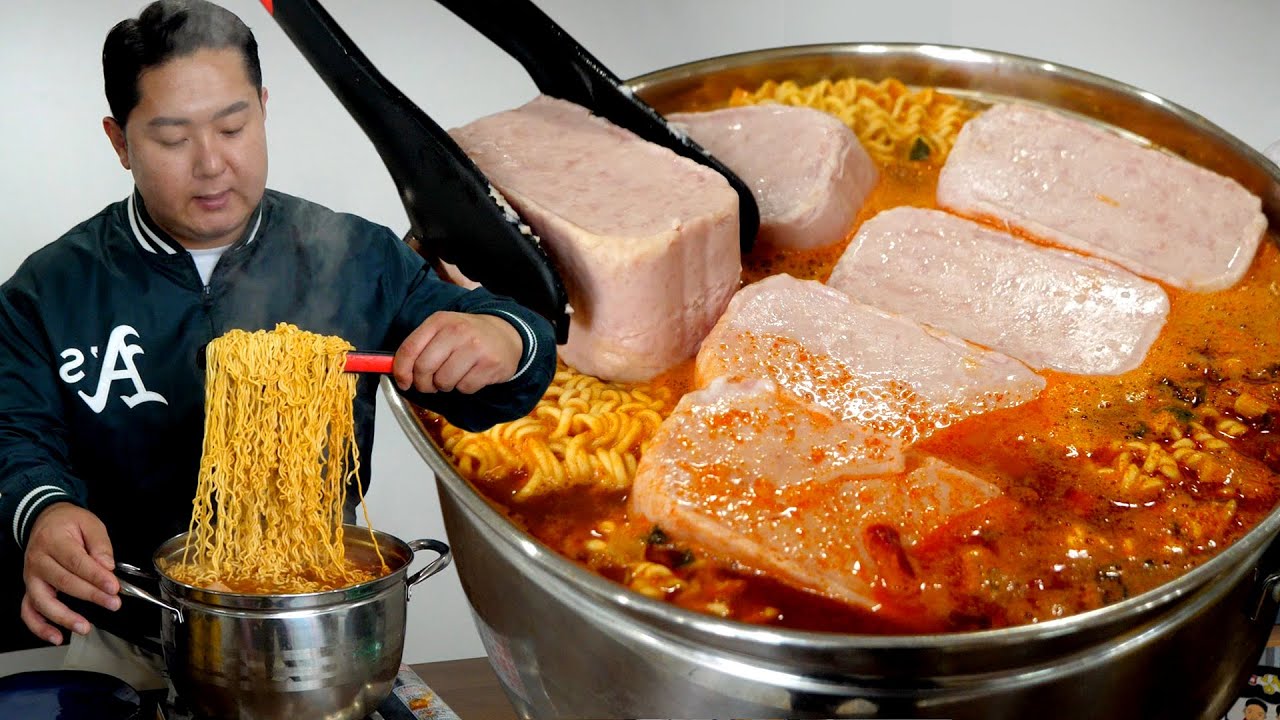 통스팸 폭탄 틈새라면🔥 스팸에 매운 라면은 공식입니다.