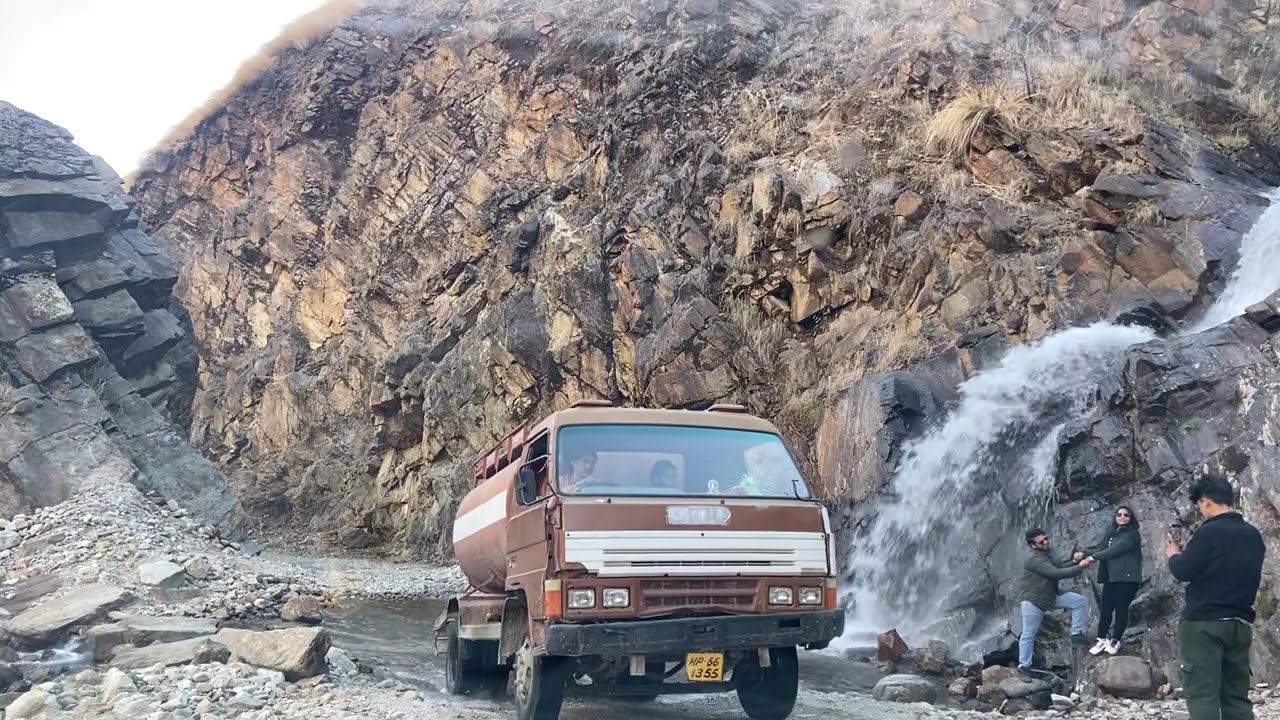 Driving to Milam Pass: A Silent Journey through the Himalayas | Munsiyari 2024